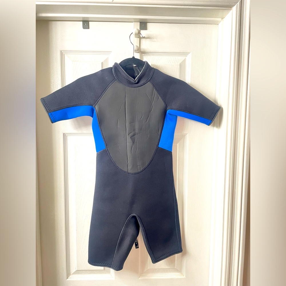 Blue black shorty wet suit L kids